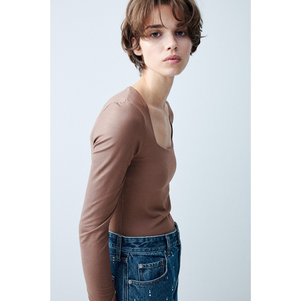 H&M(เอชแอนด์เอ็ม) เสื้อยืดแขนยาวแบบจอร์ซี่ ผู้หญิง 1089811_3