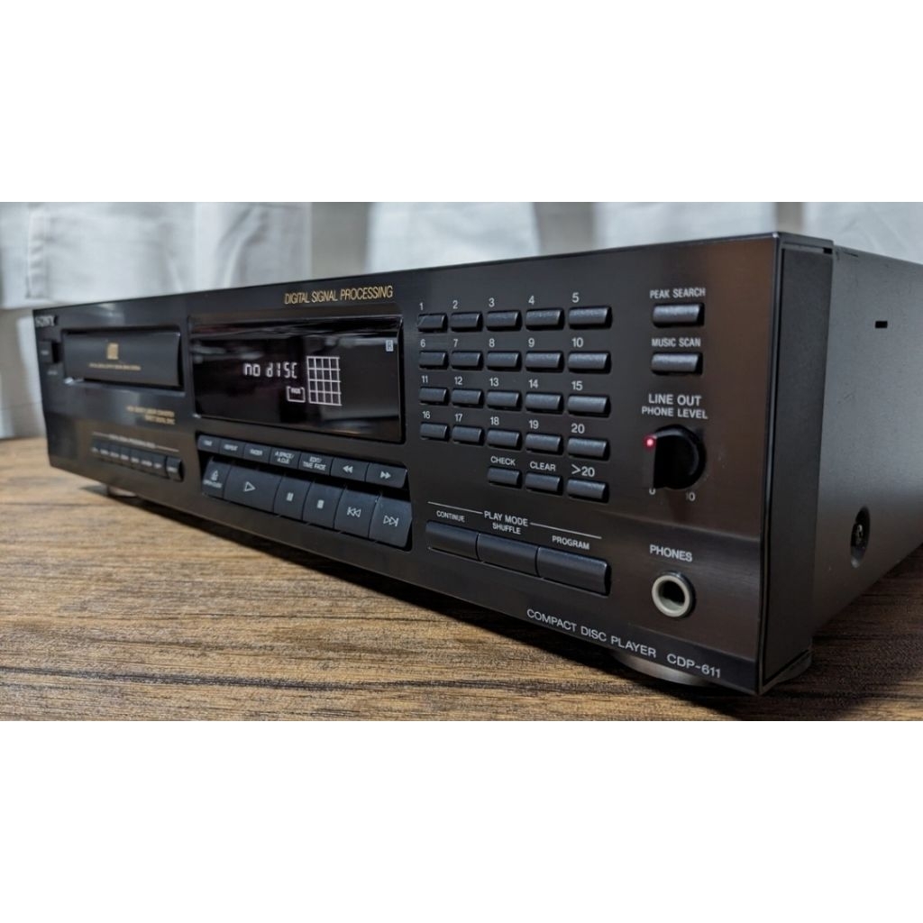 (มือ2) CD Player Sony CDP 6111 เสียงดีมากเล่นได้ทุกแผ่นไม่มีสะดุด