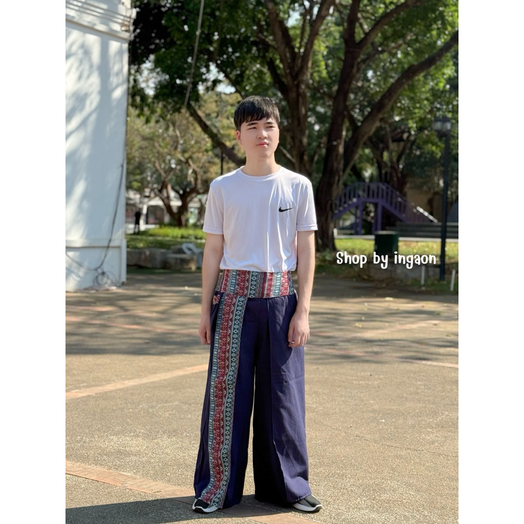 กางเกงเเพนเค้กทรงขากระบอกใหญ่ ผ้าฝ้ายพื้นเมือง ใส่ได้ทั้งผู้ชาย/หญิง(รุ่นเเต่งเเถบผ้านากา โซฟา) ราคา ถูกที่สุด ดีลบีเคเค แกลเลอรีภาพที่ 2