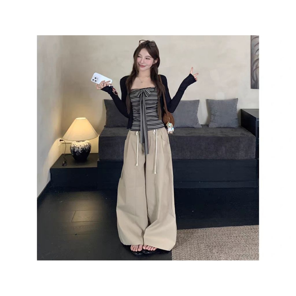 ชุดเซ็ต 2ชิ้น สไตล์ญี่ปุ่น เสื้อคลุมคาร์ดิแกนสีดำผ้าบางเสื้อเกาะอกลายทาง+กางเกงขายาวทรงขากว้างลุคเท่ๆ เรียบแต่ดูดี