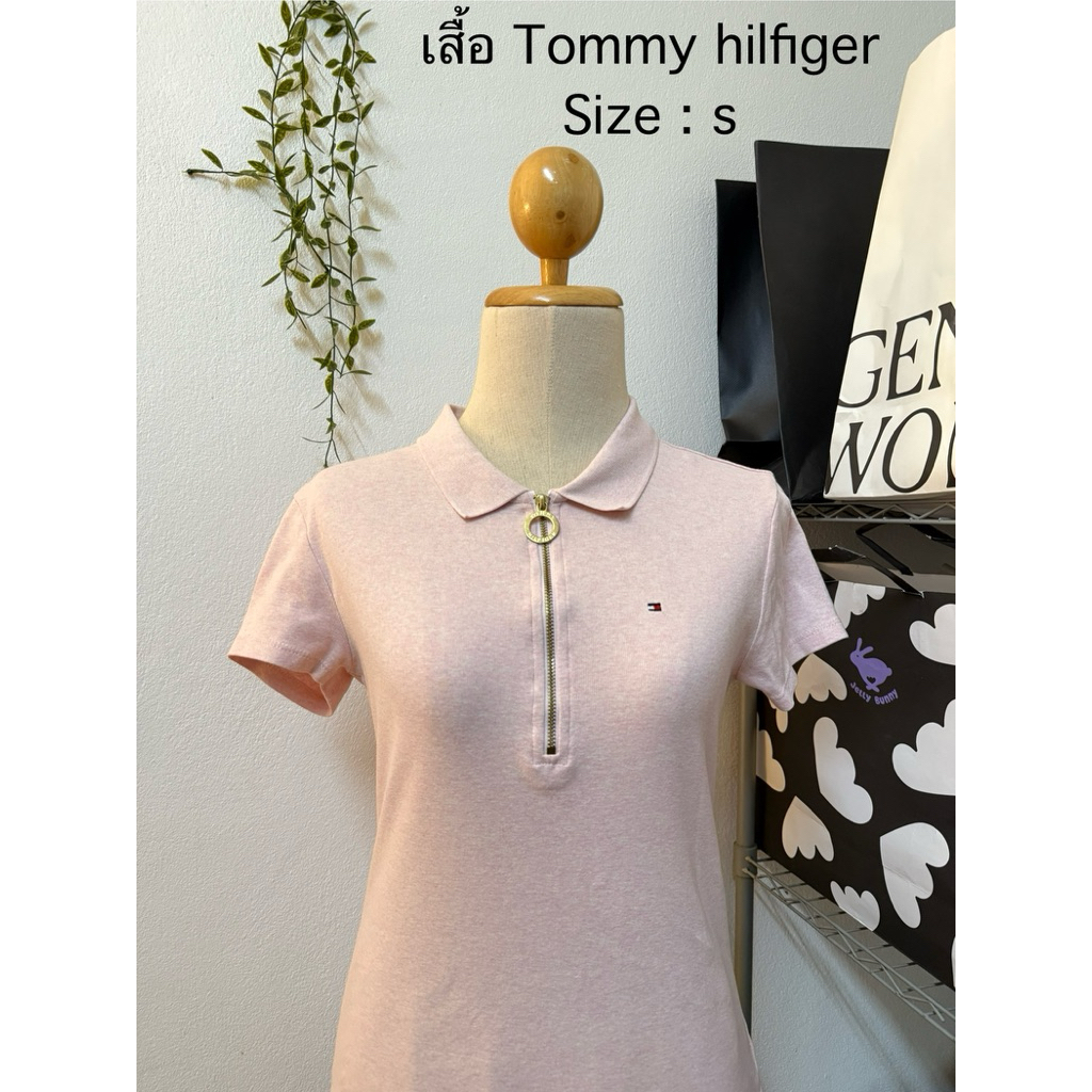 เสื้อผุ้หญิงคอปก Tommy Hilfiger  มือสอง