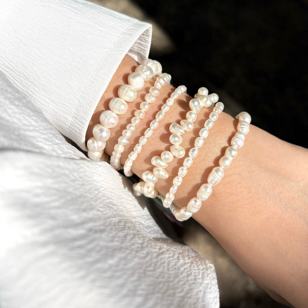 Piing me Minimal Fresh Water Pearl Bracelet | กำไลข้อมือไข่มุกน้ำจืดของแท้ (เอ็นยืด)