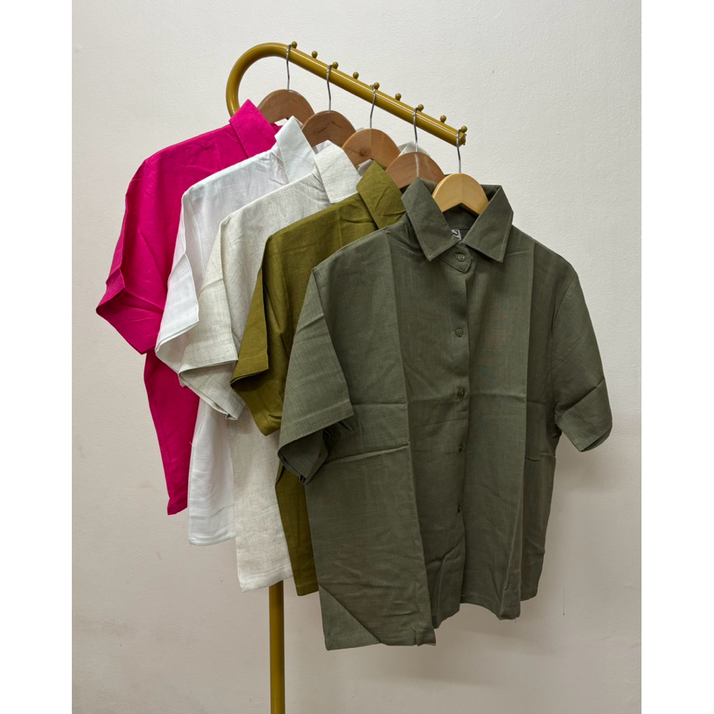 เสื้อเชิ้ต คอปก แขนสั้น กระดุมผ่าหน้า ชายเสื้อตรง ผ้าลินินผสม สีพื้น “อก 48 นิ้ว”