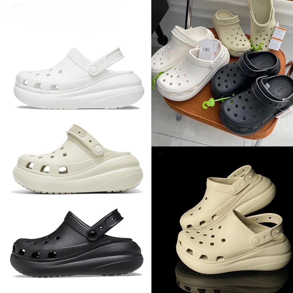 (สินค้าแท้)CS รองเท้าลำลองผู้หญิง CLASSIC PLATFORM CLOG รองเท้าส้นสูงแบบก้นหนา รุ่น 2067502Y2 - BONE