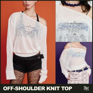 Rally Off-shoulder Knit Top - เสื้อไหมพรมปาดไหล่พิมพ์ลาย