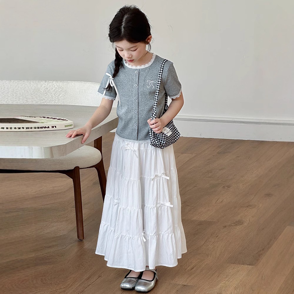 (**พร้อมส่งจากในไทย**) NO.895 (ชุดเซ็ท)เสื้อสีเทา+กระโปรงยาวสีขาว ราคา ถูกที่สุด ดีลบีเคเค แกลเลอรีภาพที่ 2