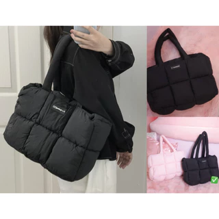 กระเป๋าผ้านุ่มนิ่ม M/\C branded puffer tote bag 25x19x14 CM