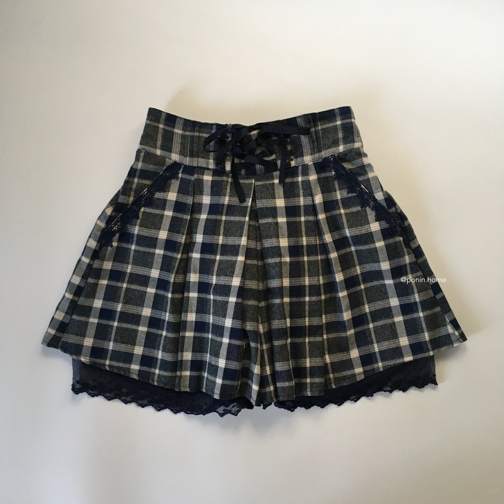 กางเกงกระโปรงลายสก็อตแต่งลูกไม้ทรงสวย🤍 axes femme coquette dollette shoujo