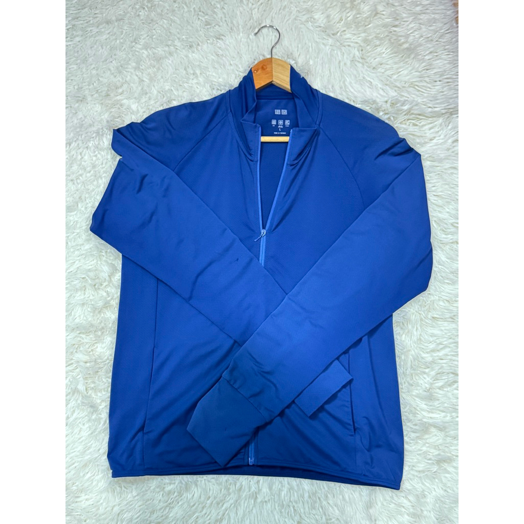 เสื้อกันยูวี Uniqloแท้มือ2 sizeL