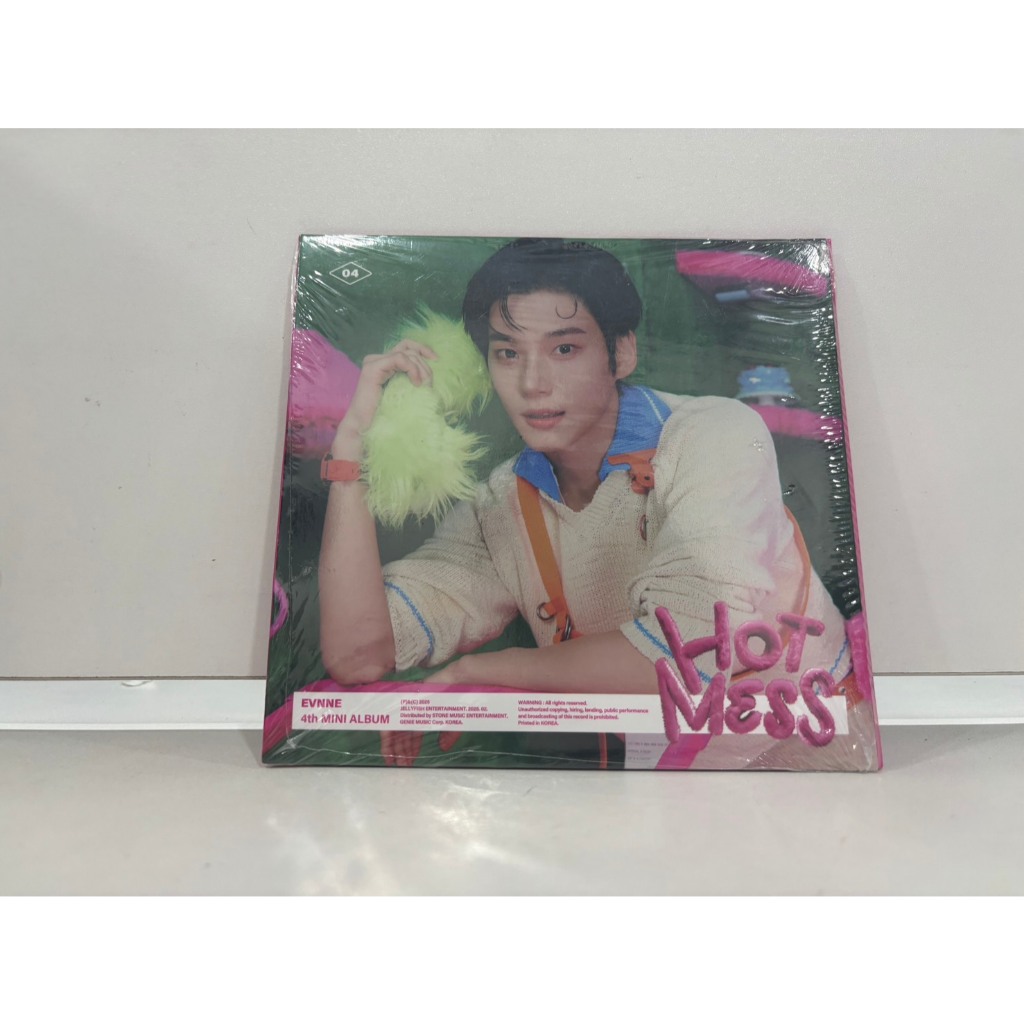 1 CD MUSIC  ซีดีเพลงเกาหลี   EVNNE 4th Mini Album – HOT MESS (Digipack Ver.)PARK HANBIN ver   (R2D13