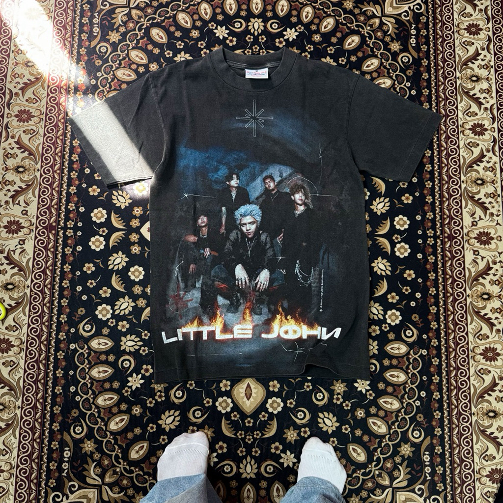 เสื้อ Little John : รุ่นแรก สีเฟด ( M : มือ 2 พร้อมส่ง !! )