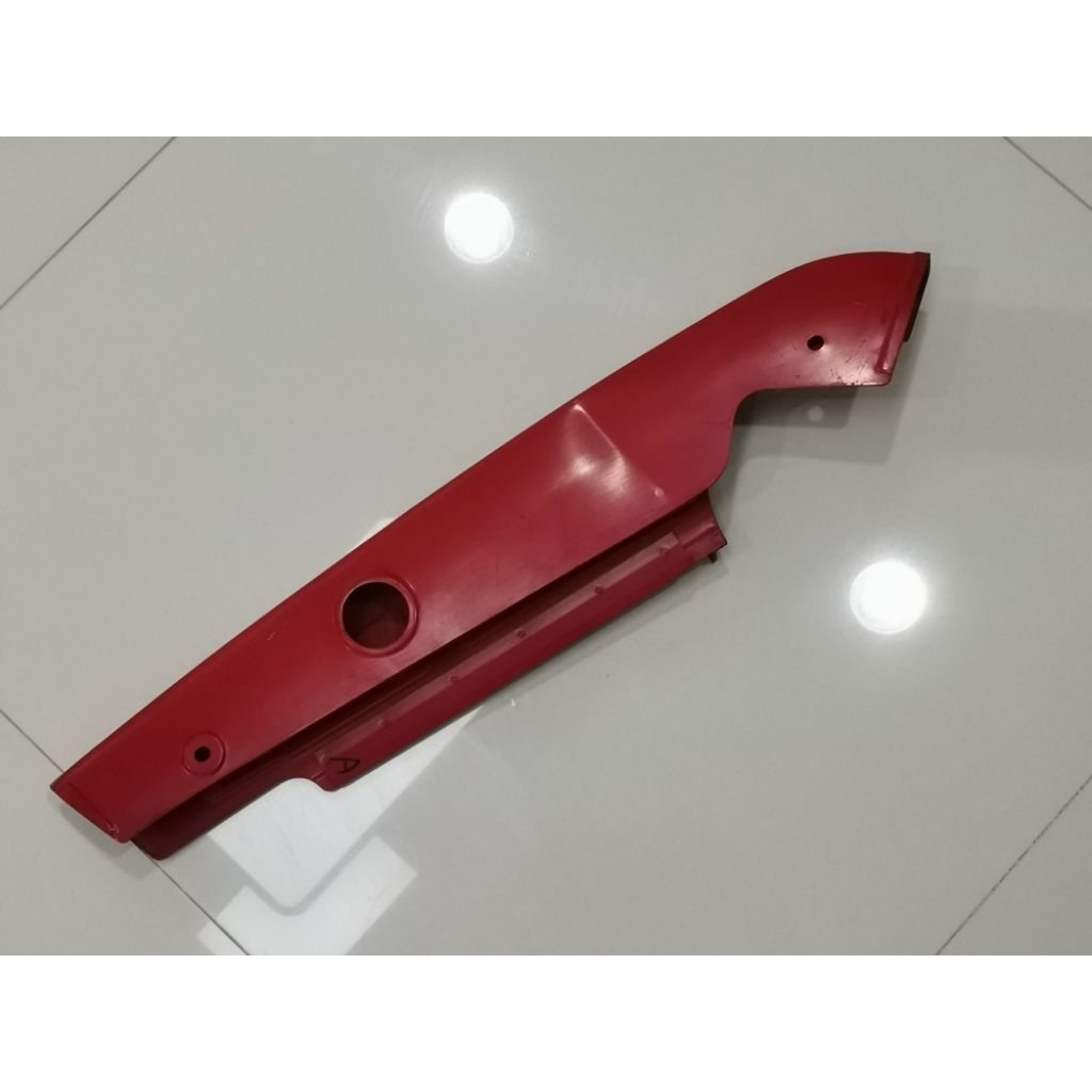 บังโซ่ ท่อนบน แท้ใหม่ ญี่ปุ่น Honda 2สูบ CD125 CD125E รุ่นฝากระเป๋าเล็ก