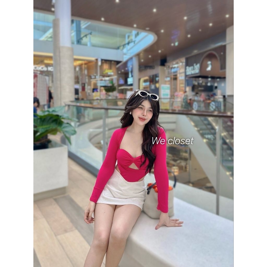 บอดี้สูทโชว์อกสุดแซบ