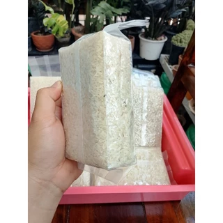 ข้าวหอมมะลิจากชาวนาแพ็คถุงซีล_(จัดส่งไว)_(บรรจุ 500 กรัม)