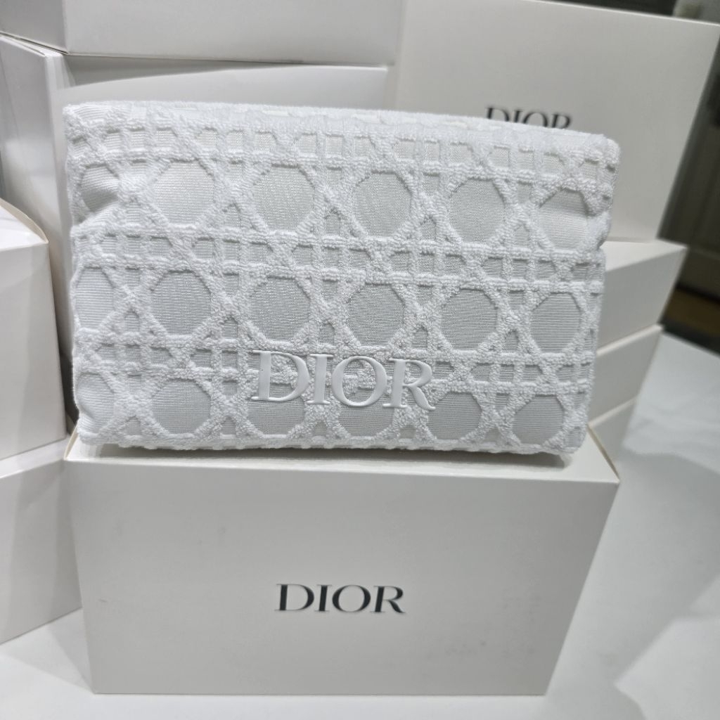 Dior Capture Pouch🖤.