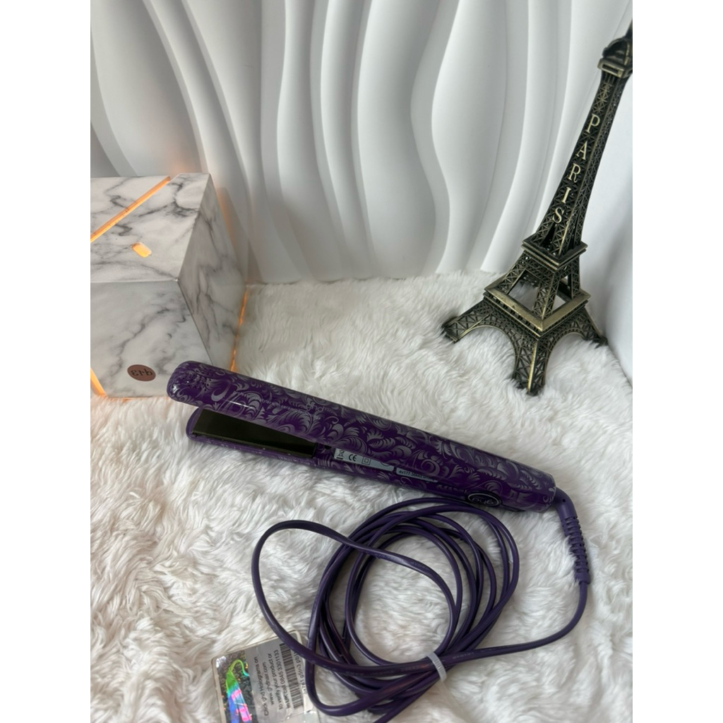 เครื่องหนีบผม GHD  model No.ghd 4.2P Jemella Limited  สินค้ามือสอง แท้ สินค้ามีตำหนิ