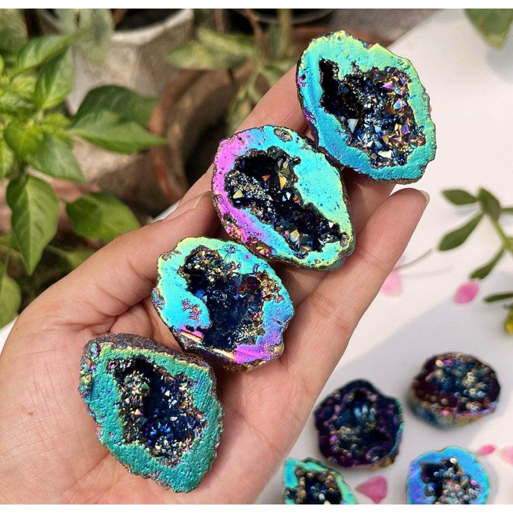 1 PC Titanium Aura Quartz Geode Cluster - Rainbow Aura Quartz Geode Cluster - Gemstone Aura Stone - 