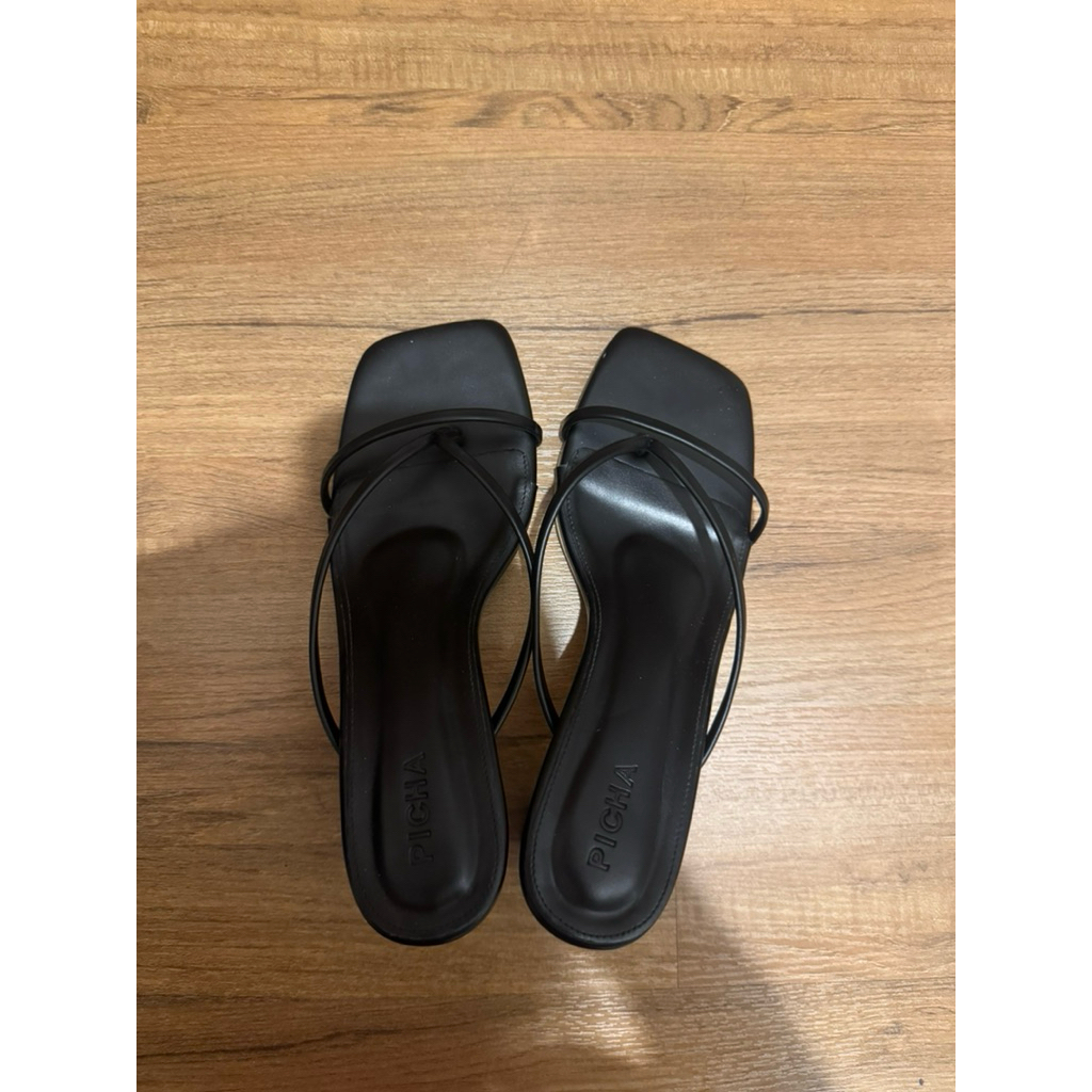 รองเท้ามือ2 แบรนด์picha shoes (ใส่1ครั้ง) size39