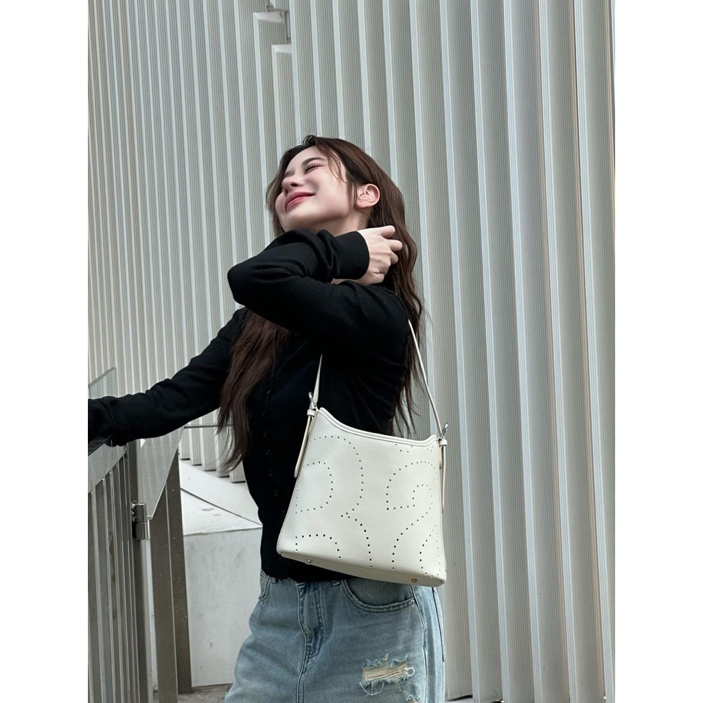 Rally  loop bag 💼 Could mist ⛅️