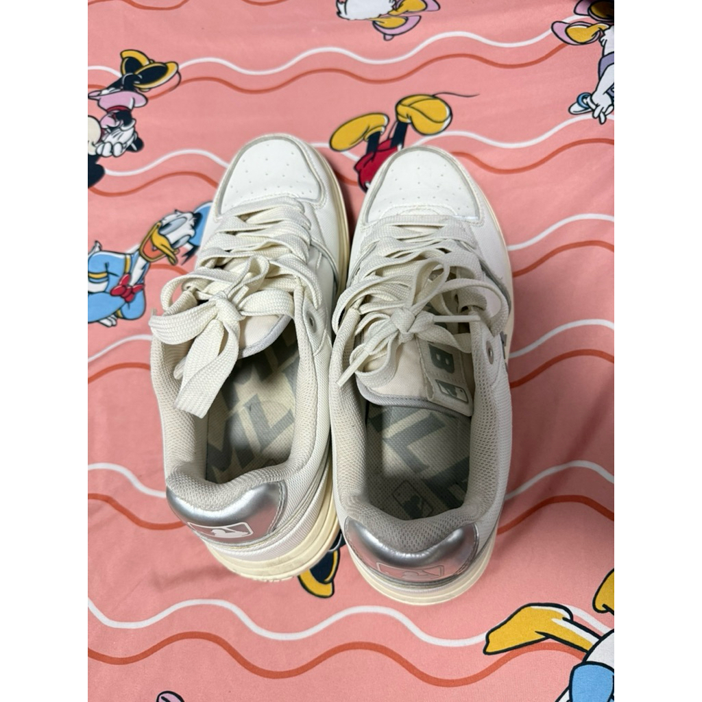 รองเท้า MLBมือ 2(ไม่มีกล่อง) ไซส์ 7uk ,41EUR