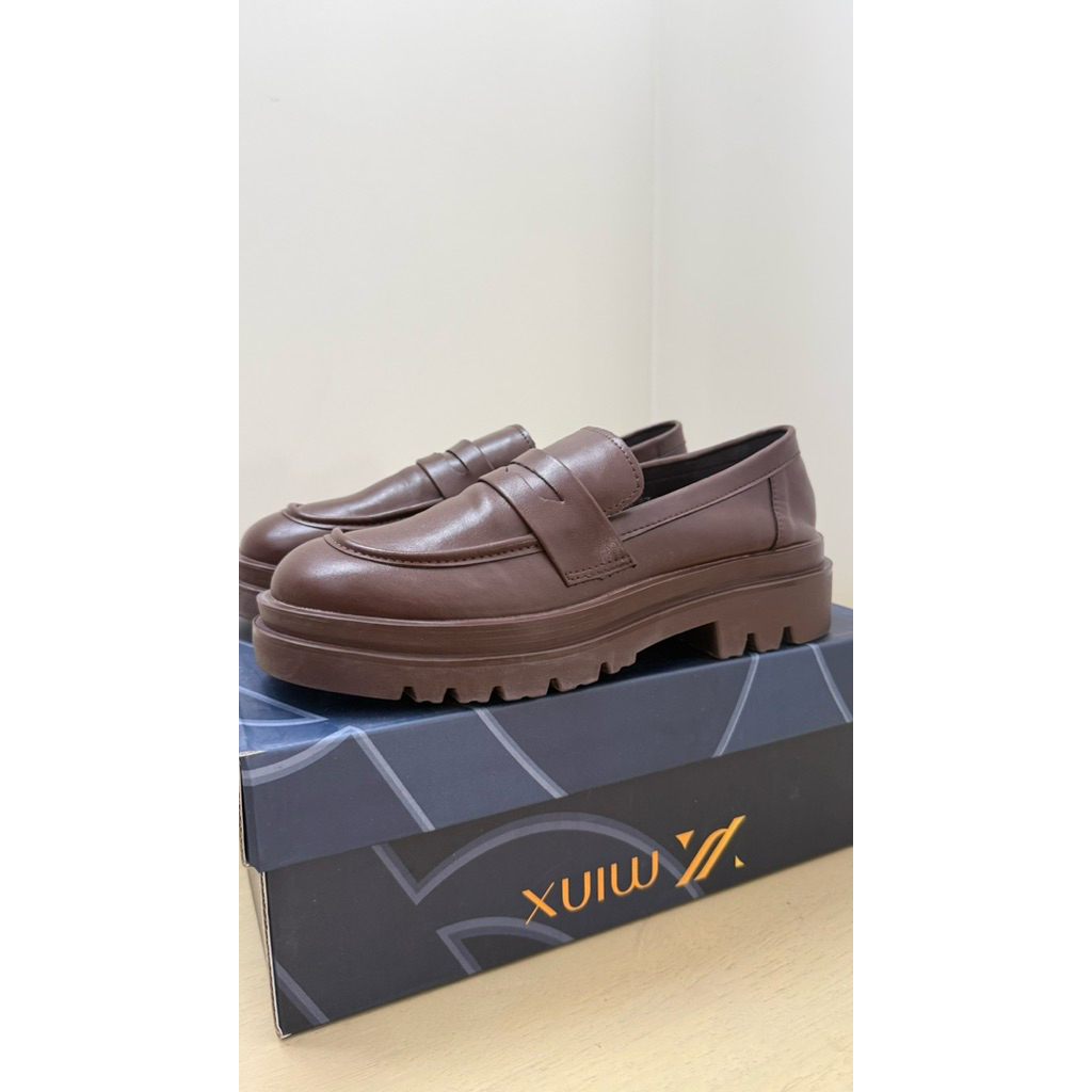 รองเท้า Loafer ยี่ห้อ Minx Shoes (มือสอง) Size 37