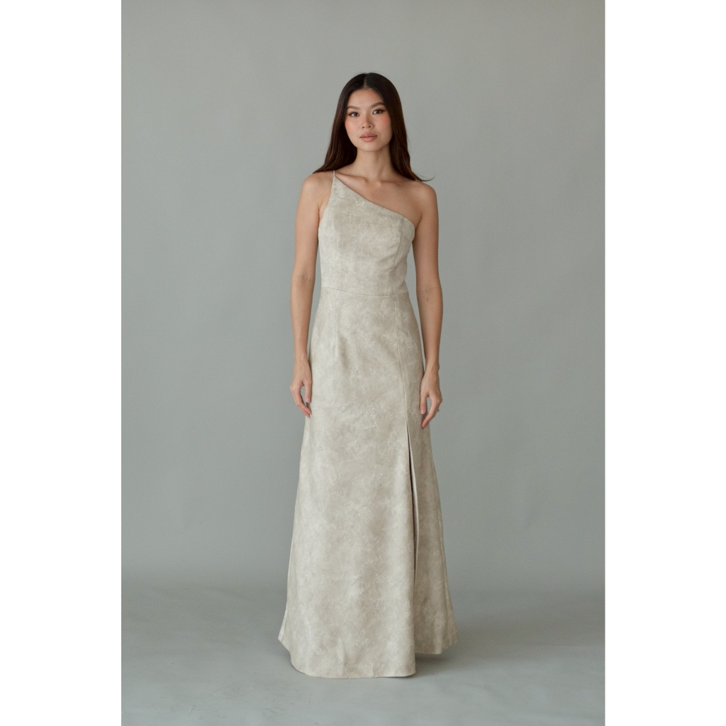 MIST OF RAIN - Nyra Dress เดรสออกงานไหล่เดียวผ่าหน้า