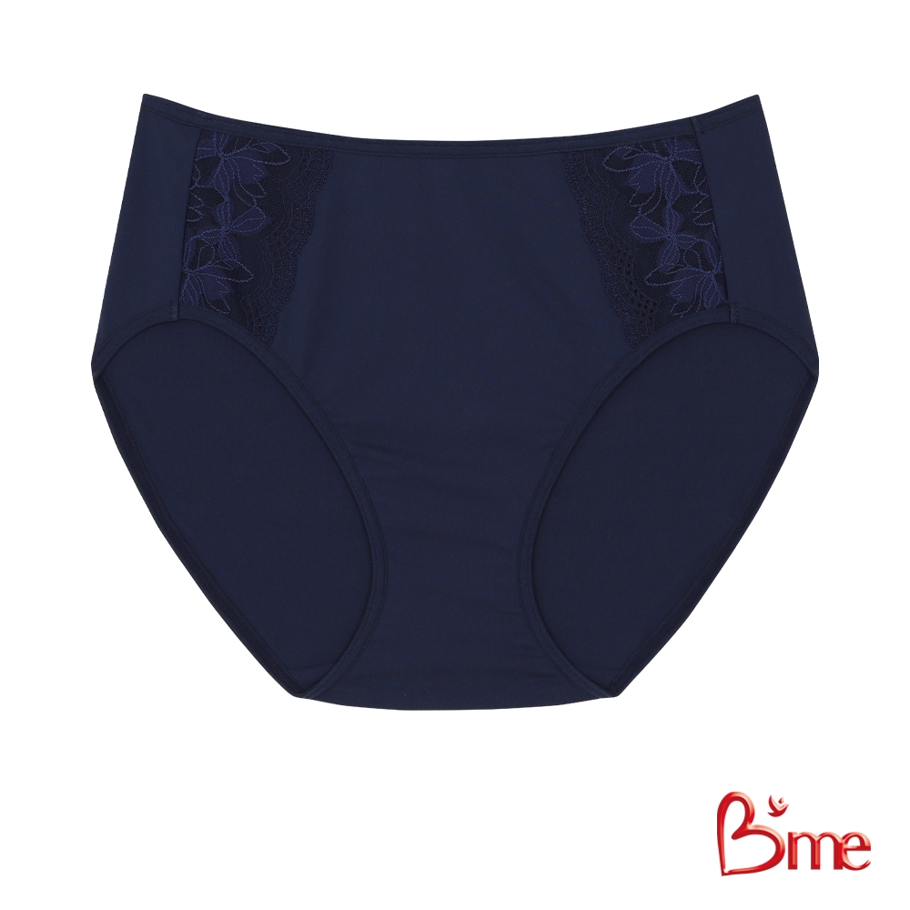 B'me กางเกงในเอวกลาง รุ่น ME7A1K (ลายButterfly) สีนู้ด สีกรม New M.1 เข้าคู่เสื้อชั้นใน ME1C68