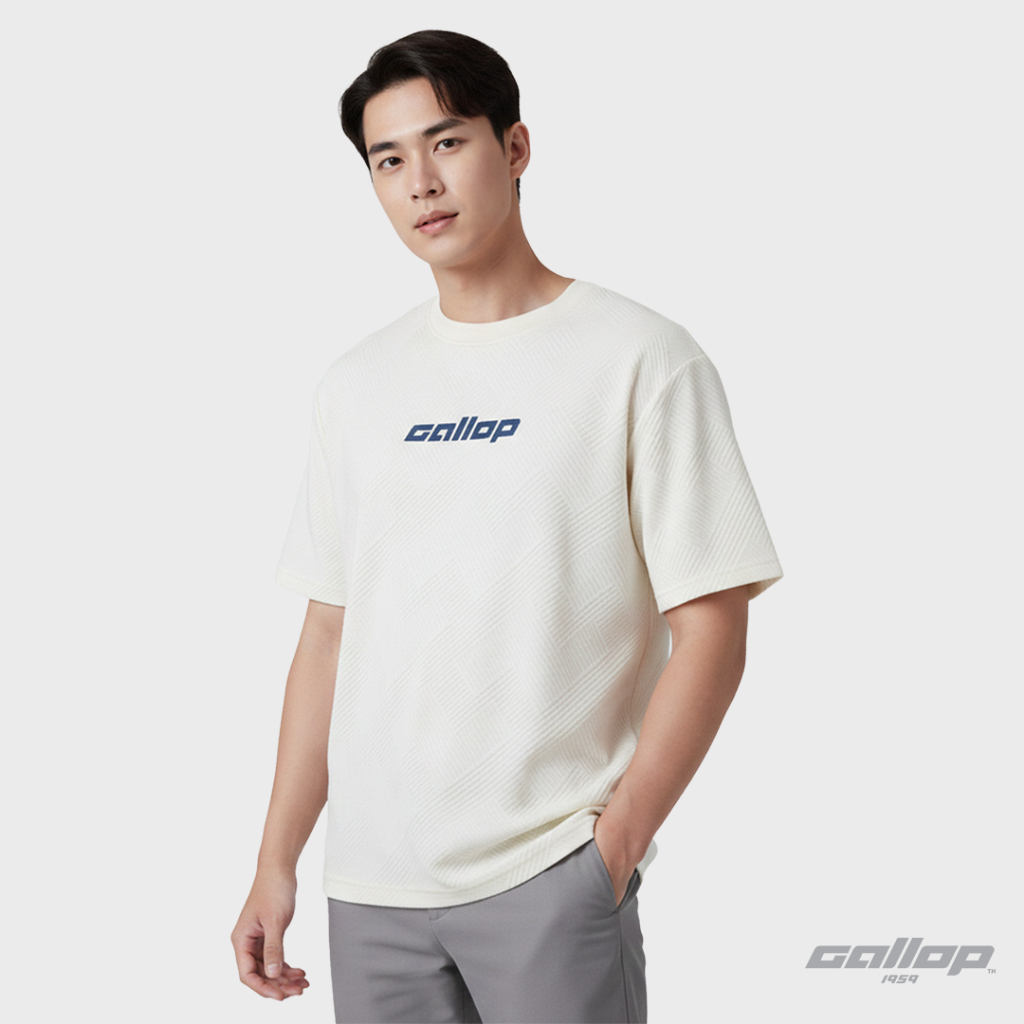 GALLOP : Jacquard Oversized Tee เสื้อยืดทรงโอเวอร์ไซส์ผู้ชาย ผ้าแจ็คการ์ด รุ่น GT9197 สี Cream - ครีม / ราคาปกติ 1290.-