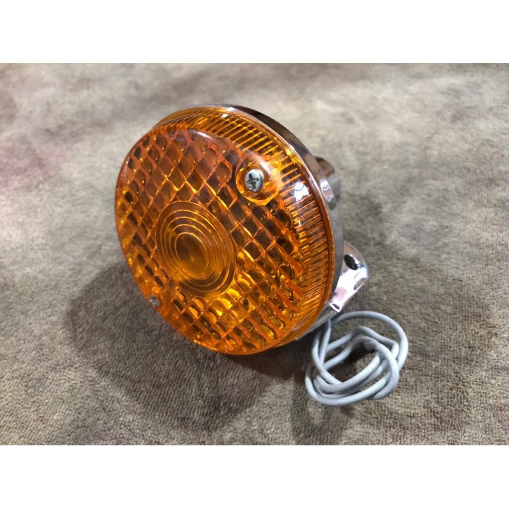 ไฟเลี้ยว Kawasaki ke100 ke125 ke175 kh100 kh125 แท้ใหม่