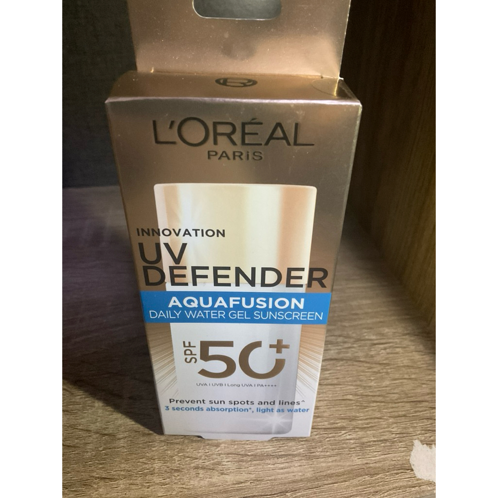 50 Loreal UV Defender Aquafusion SPF50+ PA++++ 50 ml.