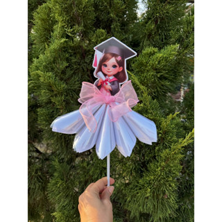 สาวน้อยบัณฑิตใส่กระโปรงมีช่องใส่ธนบัตร5ใบ