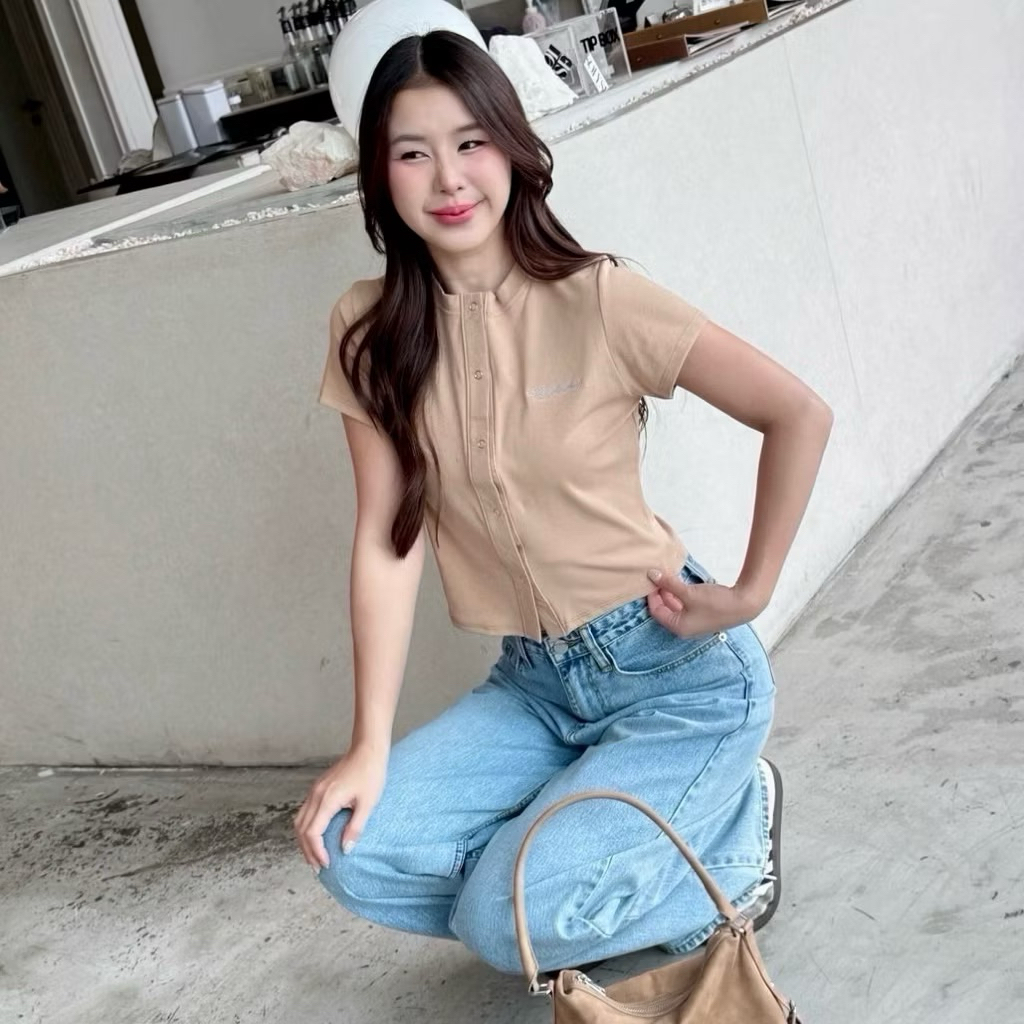 ส่งต่อเสื้อคอกลมแขนสั้นทรงเบบี้ที ผ้ายูนิโคล่ (Cookies bear)