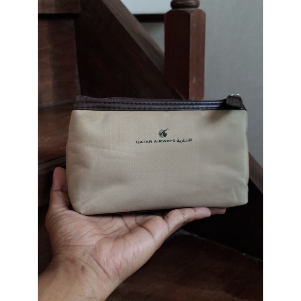 ✅️Qatar airways 'aigner' business amenity kit - 1200