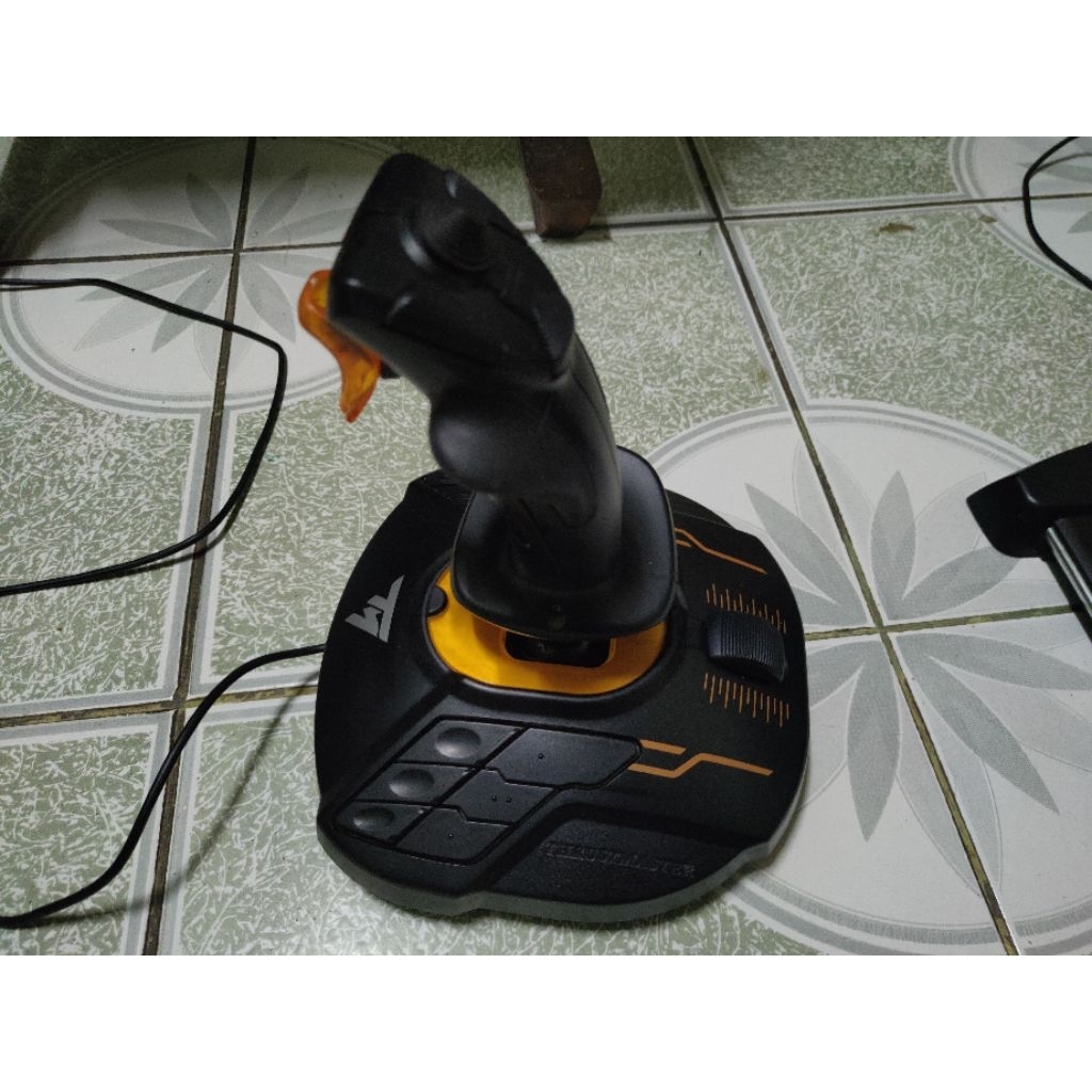 Thrustmaster T.16000M FCS Flight Pack With Half Cockpit จอยบังคับเครื่องบิน มือสอง