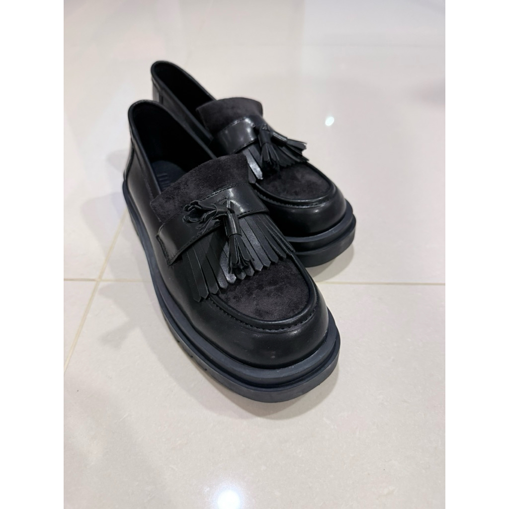 (ส่งต่อ) รองเท้า Minx รุ่น Wynn grace ขนาด 39 ไม่เคยใช้งาน