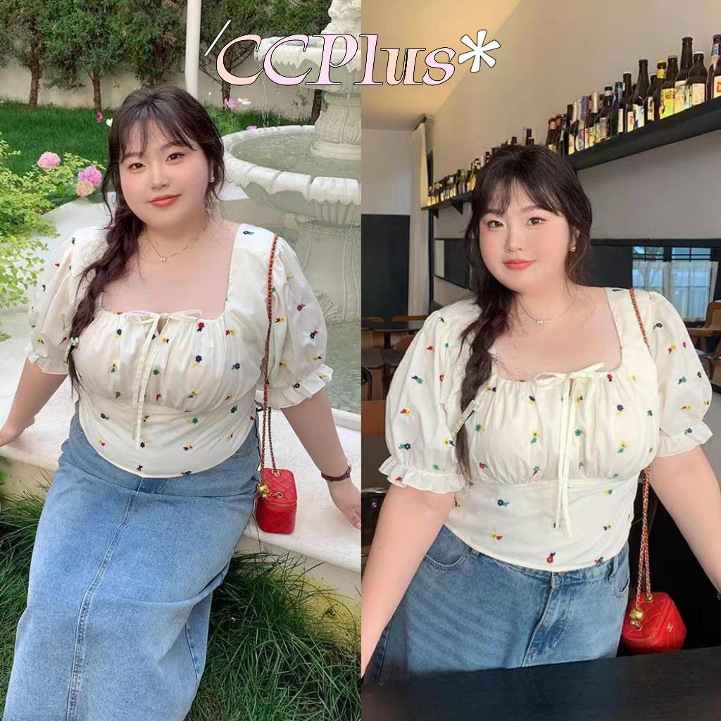 CiCi Plus+(3347)เสื้อครอปคอเหลี่ยมแขนตุ๊กตา ลายดอกไม้ ดีไซน์เข้ารูปหมาะสำหรับสาวพลัสไซส์