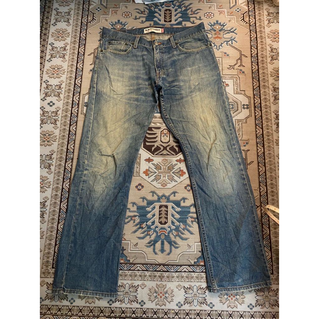 levi’s 514 SLIM STRAIGHT มือสอง