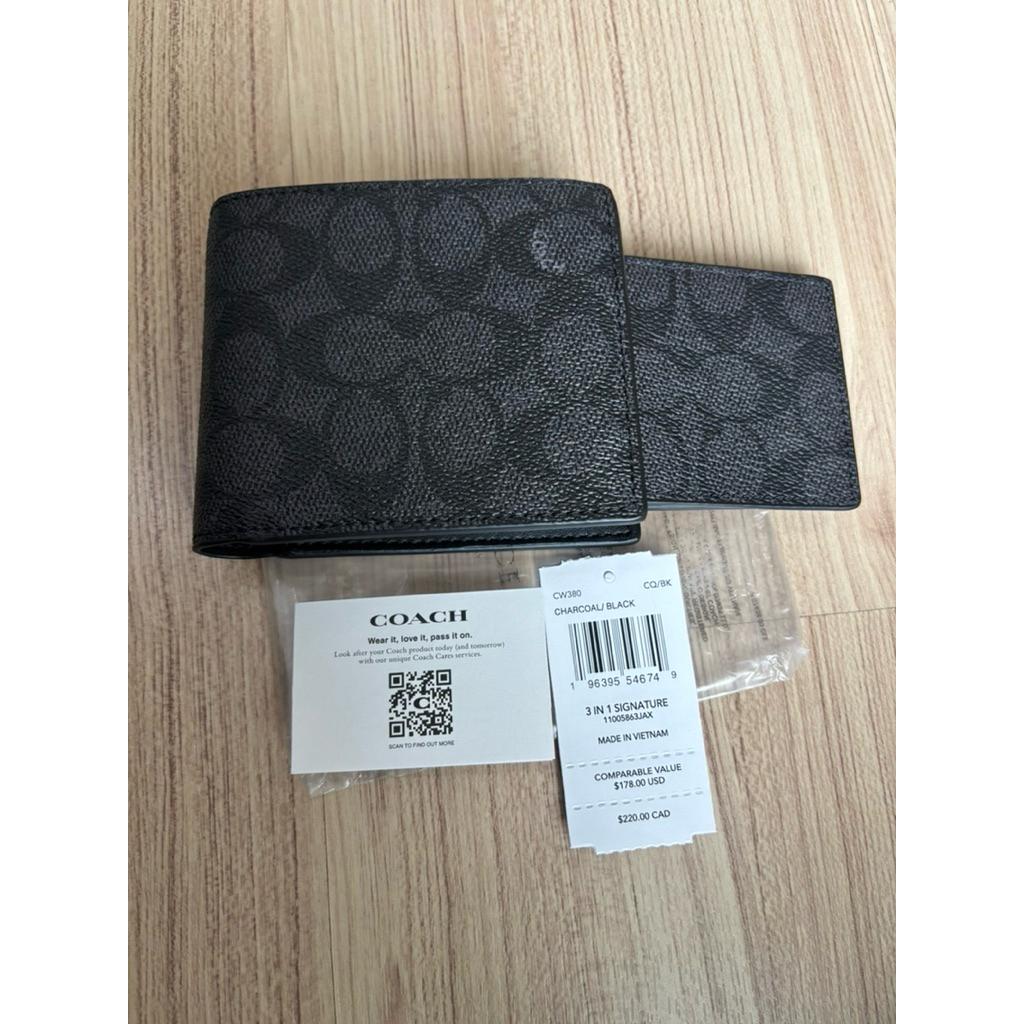กระเป๋าสตางค์ผู้ชาย COACH CW380 ของแท้💯% ของใหม่ ซื้อเก็บไม่ผ่านการใช้งาน สวย😊😊