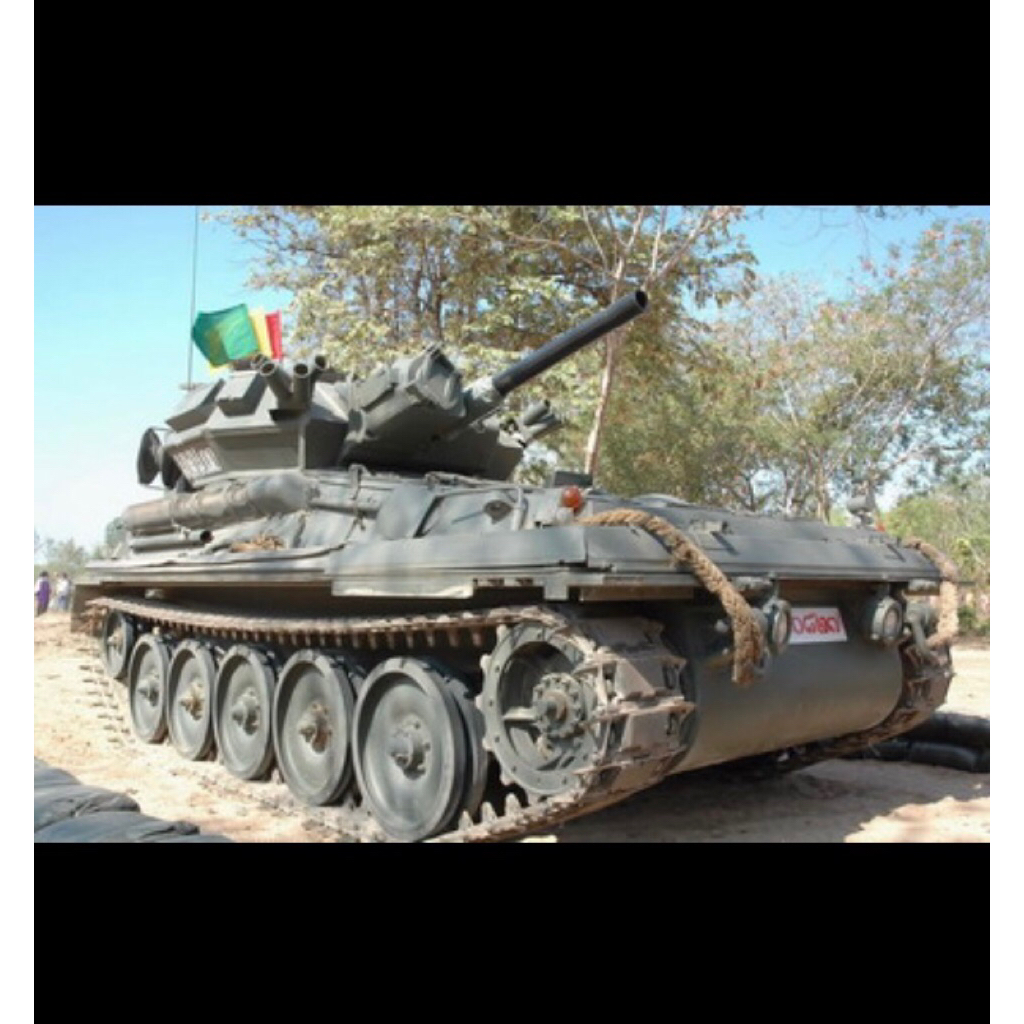 โมเดลจำลอง รถถัง  FV-101?Scorpion สกอร์เปี้ยน ทบ.ไทย  ขนาด 1/35   สำเร็จรูป ไม่ต้องประกอบ