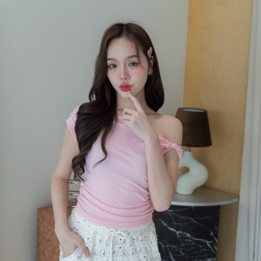 Jarinya เสื้อปาดไหล่ดีเทลเก๋ ใส่ได้ทั้งสองแบบ สีสันหลากหลาย