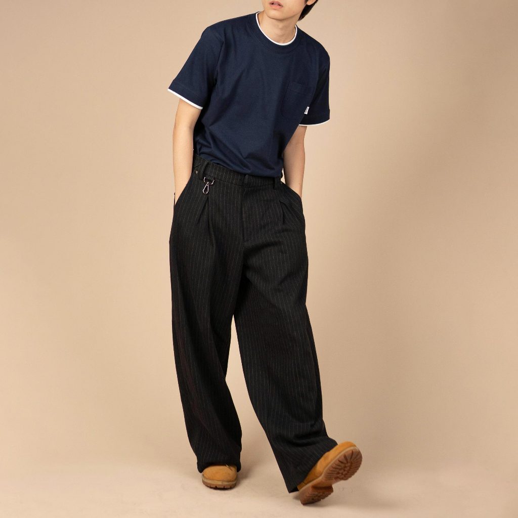 Snoop Stripped wide pleated trousers กางเกงขากระบอกใหญ่ลายริ้ว