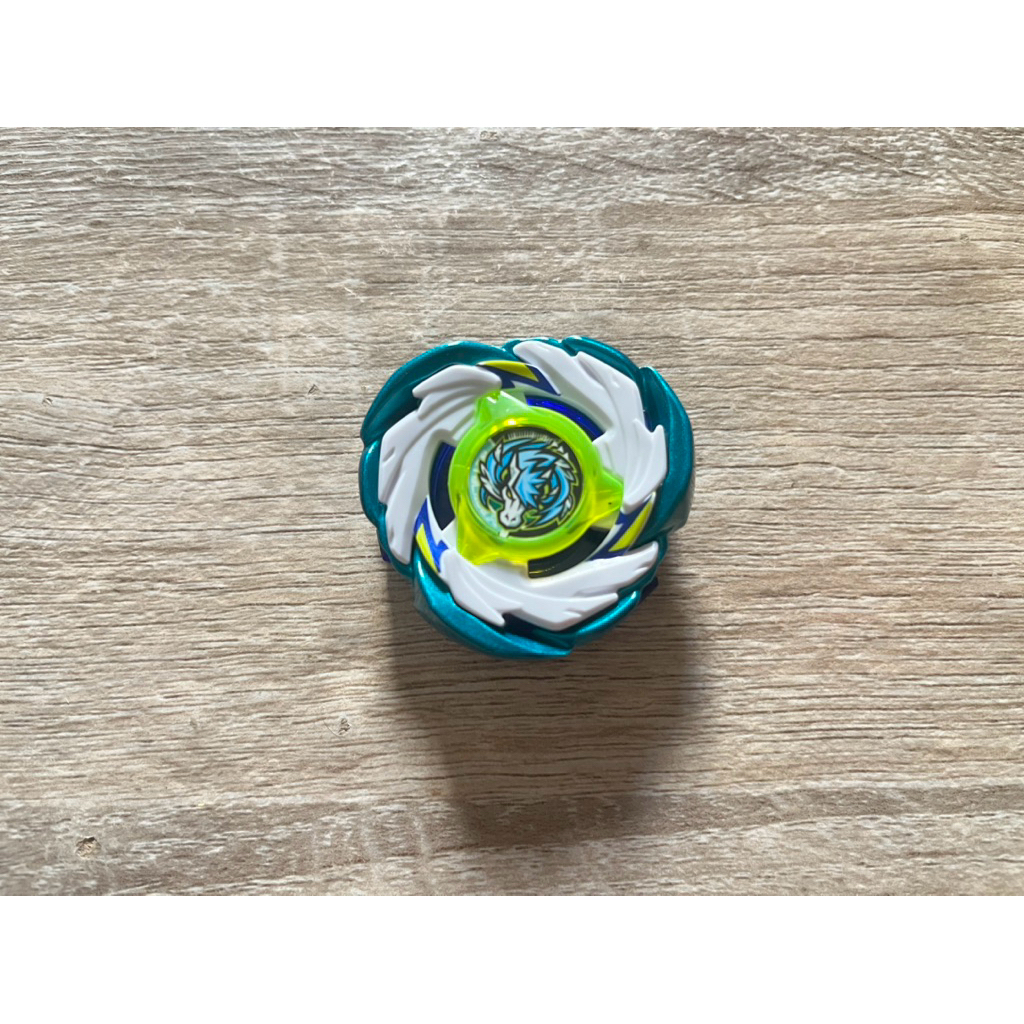 beyblade x (ของแท้) pegasus blast + assist blade slash ยังไม่ผ่านการใช้งาน