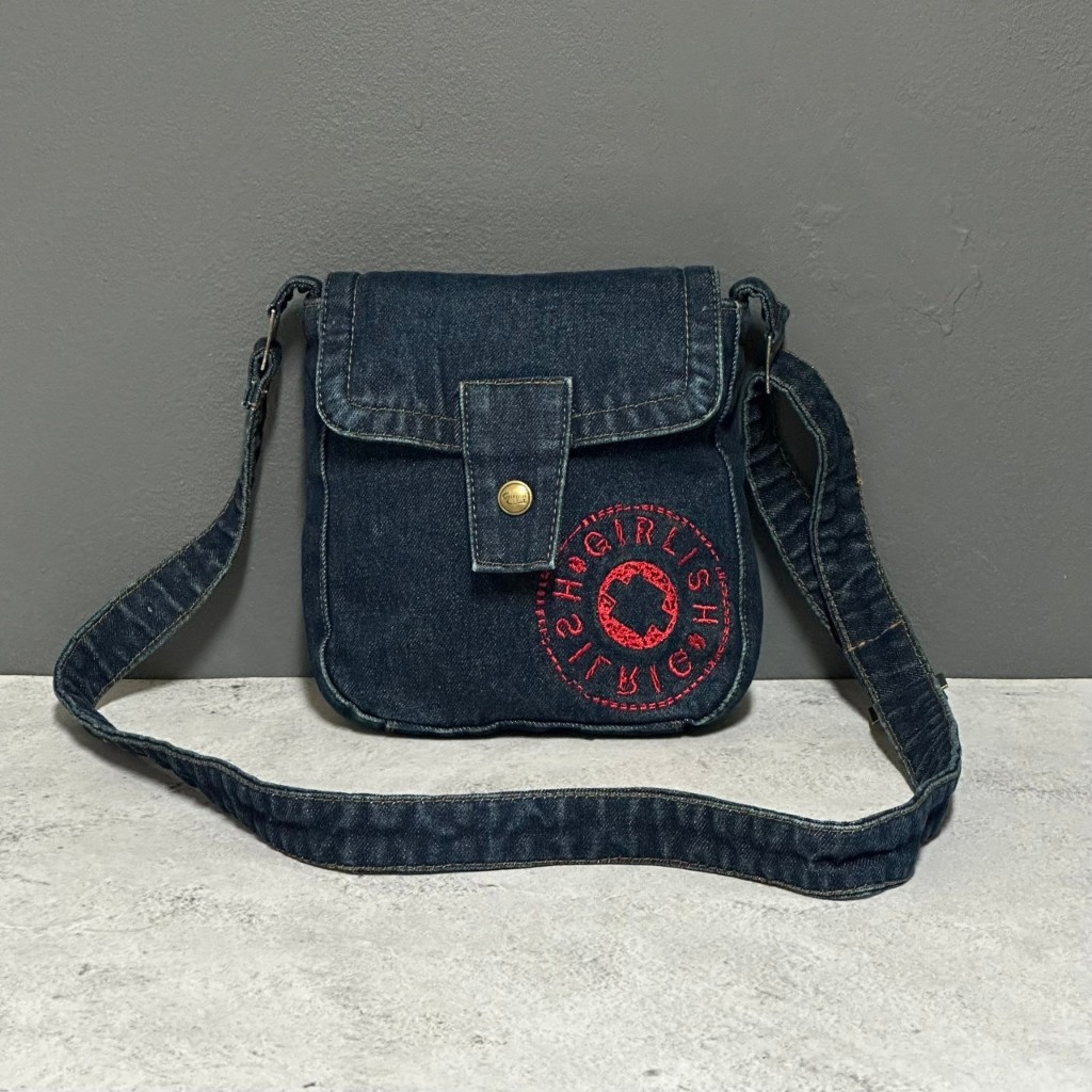 Vibes No.233 กระเป๋ายีนส์ สะพายข้าง Girlish รุ่น PLUS ลิขสิทธิ์แท้ (กว้าง7.5นิ้ว สูง7.5นิ้ว)