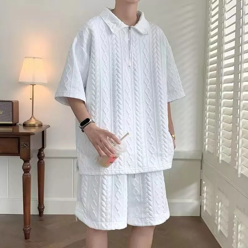 เซตเสื้อโปโลครึ่งซิป กางเกงขาสั้น ผ้าลายถักนูน 2 ชิ้น ผู้ชาย สไตล์มินิมอล ฤดูร้อนใส่สบาย