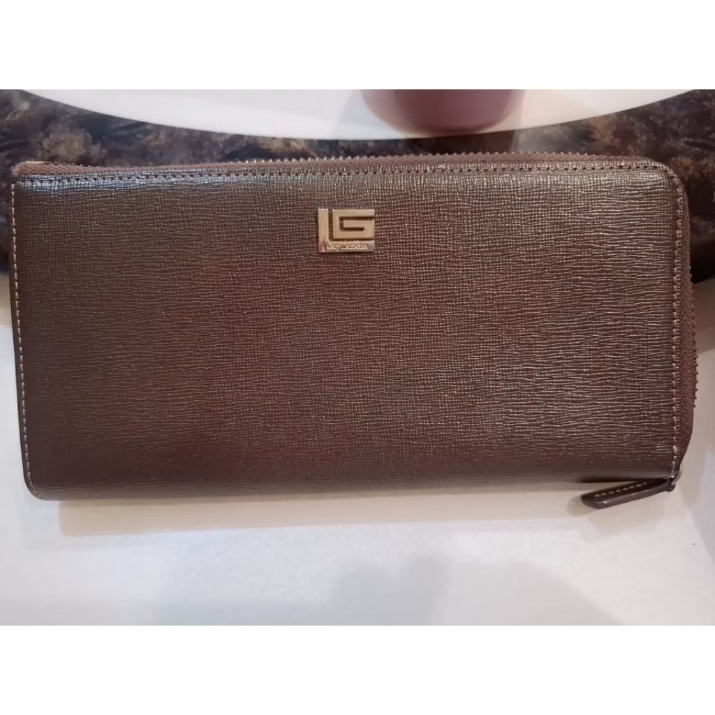 กระเป๋าสตางค์ Guy Laroche