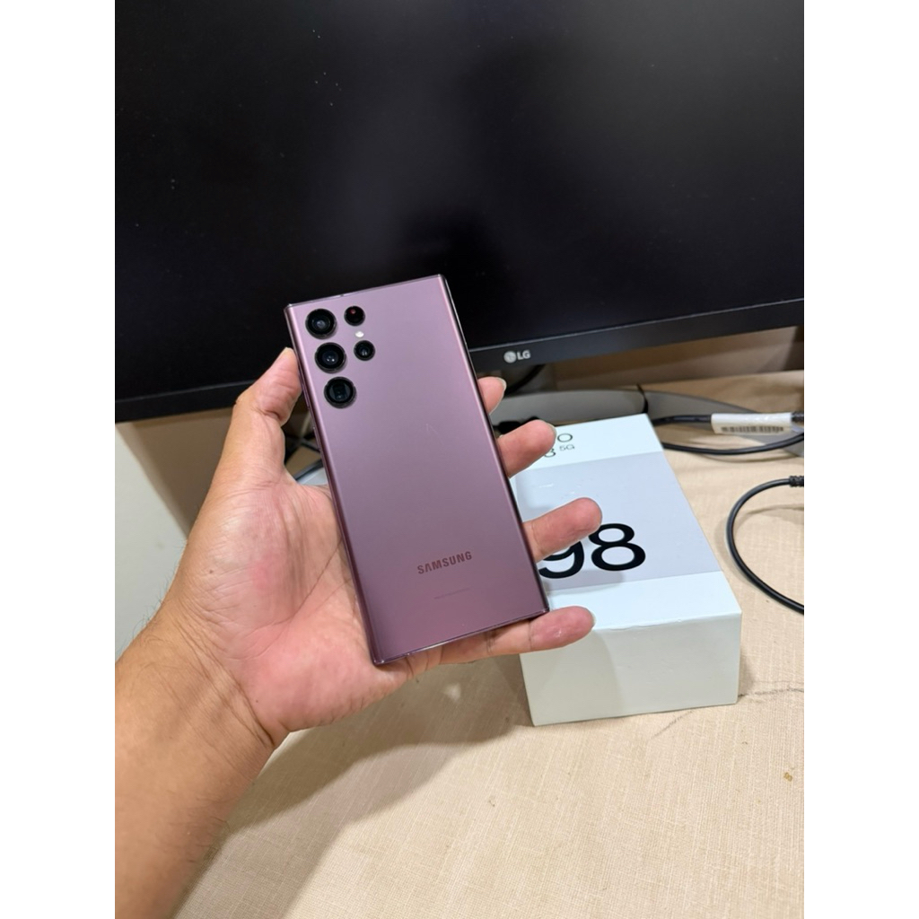 Samsung S22 Ultra 128GB Burgundy โดยรวมสวย เดิมๆ จอแท้ลื่น ใช้งานปกติ สอบถามได้ครับ