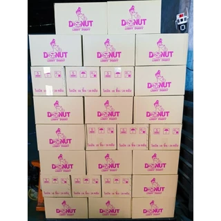โดนัทจิ๋ว ลั๊กกี้ ดั๊กกี้ ยกลังใน 1 ลังมี 20 ตลับ 1 ตลับมีทั้งหมด 18 ชิ้น
