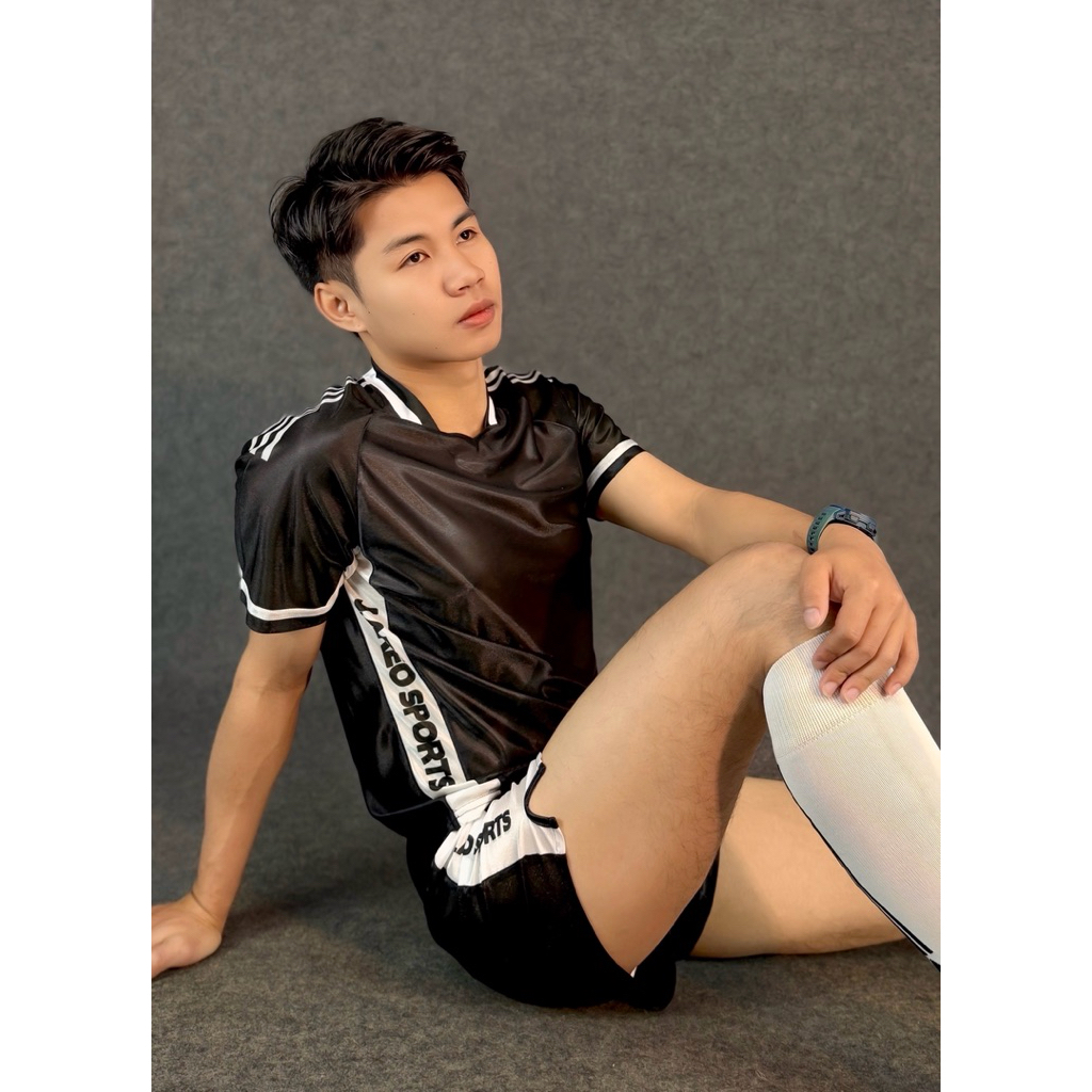 เสื้อ_jAreo_มันเงาแบบบาง_สีดำ_แถบขาว