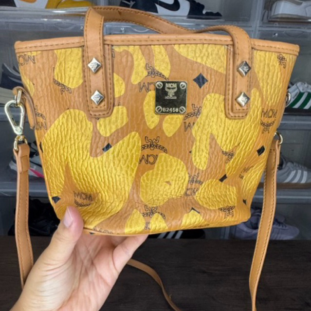 กระเป๋าสะพายมินิ👜 MCM มือสอง สภาพสวยมาก✅พร้อมส่ง