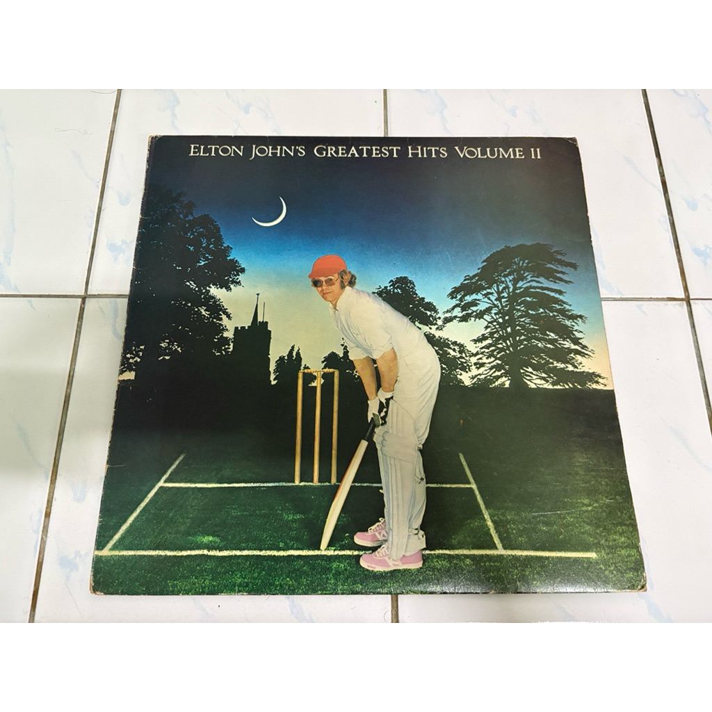 แผ่นเสียง : ELTON JOHN - GREATEST HITS VOLUME 2.
